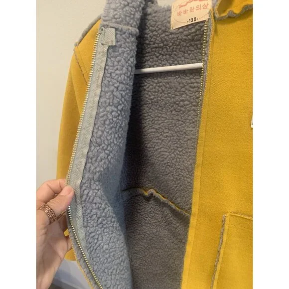 (D-117)Girls Mustard Yellow Hooded Coat Size 7 Zip Front Pockets Cute Patch Jack - Picture 4 of 7